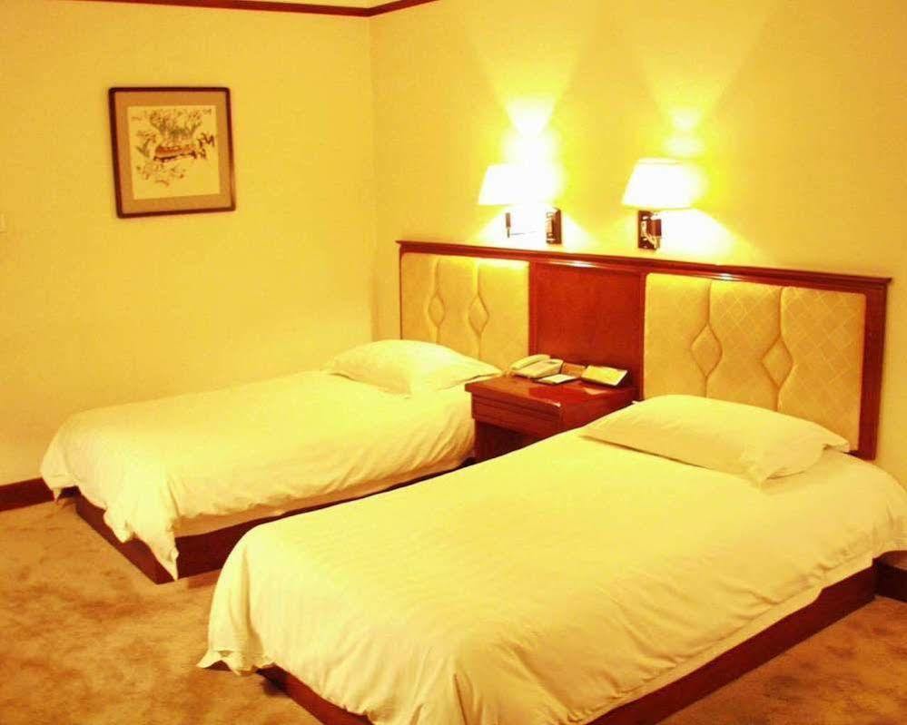 Shenyang Civil Aviation Hotel Екстер'єр фото