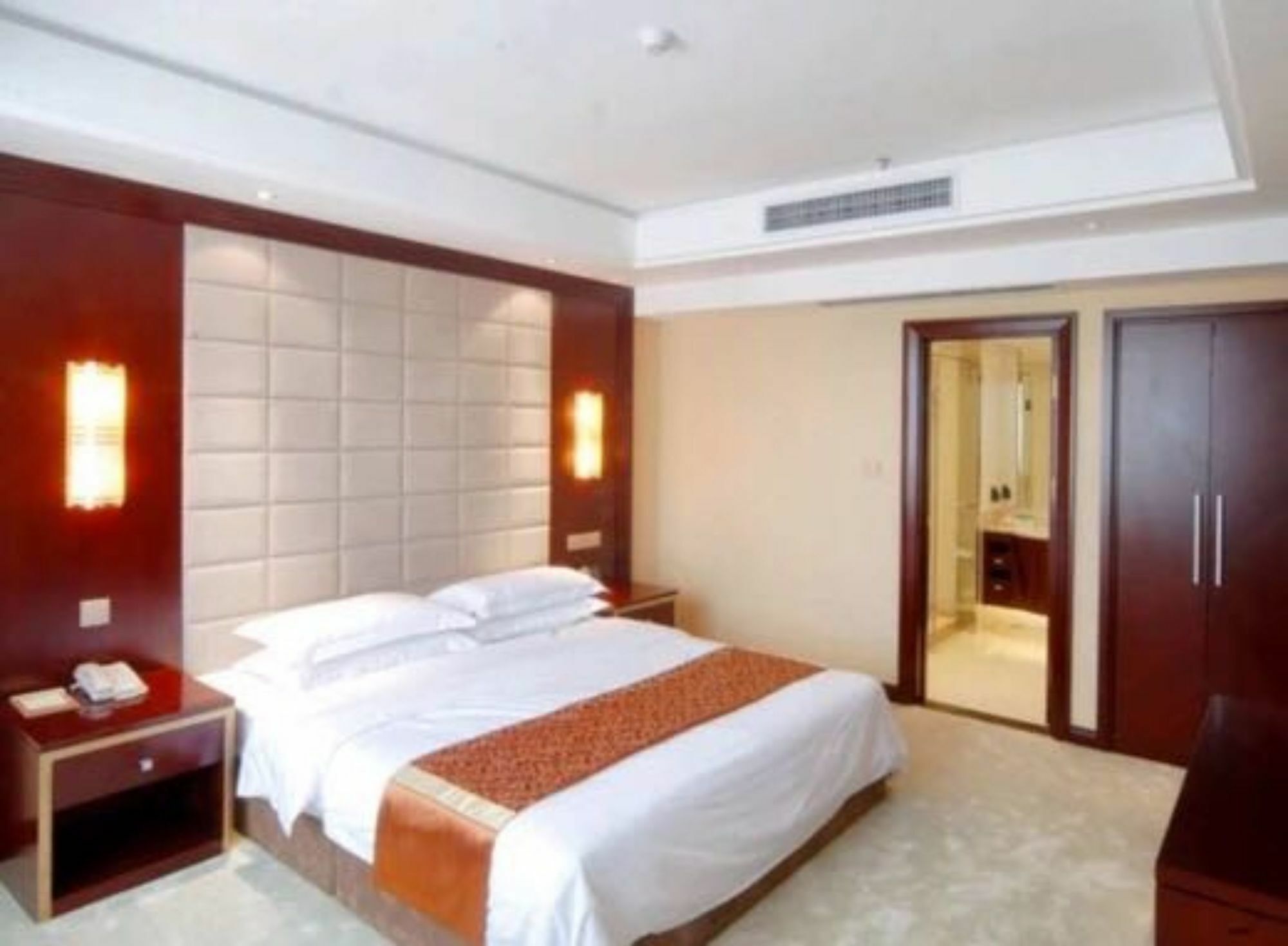 Shenyang Civil Aviation Hotel Екстер'єр фото