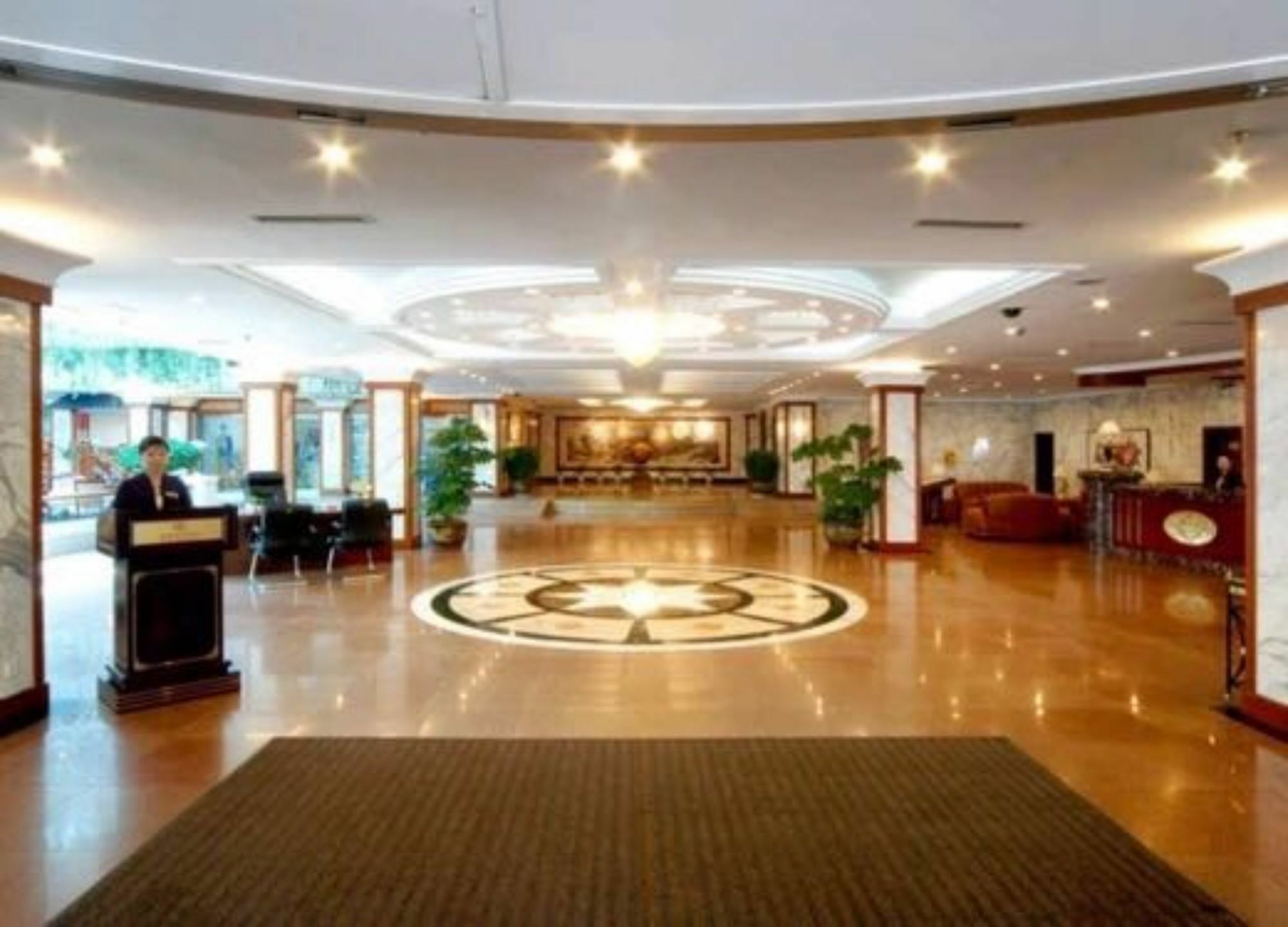 Shenyang Civil Aviation Hotel Екстер'єр фото
